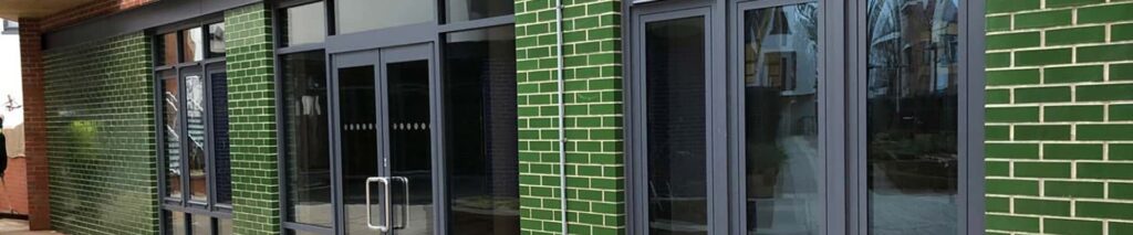 Aluminum shopfront
